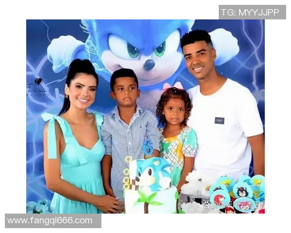 足球球星三个女儿名字曝光 他们的成长和未来引发关注